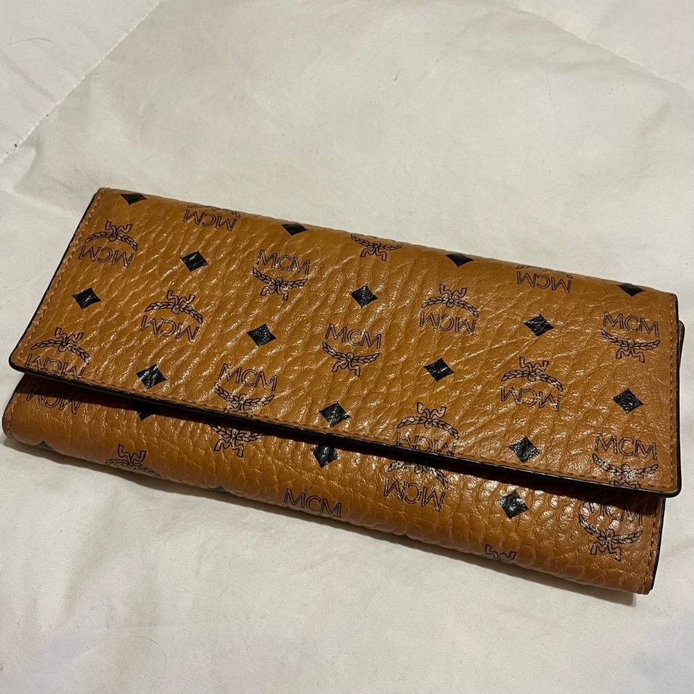 🔥STEAL🔥 MCM Large Wallet - Cognac w/ Red Interior